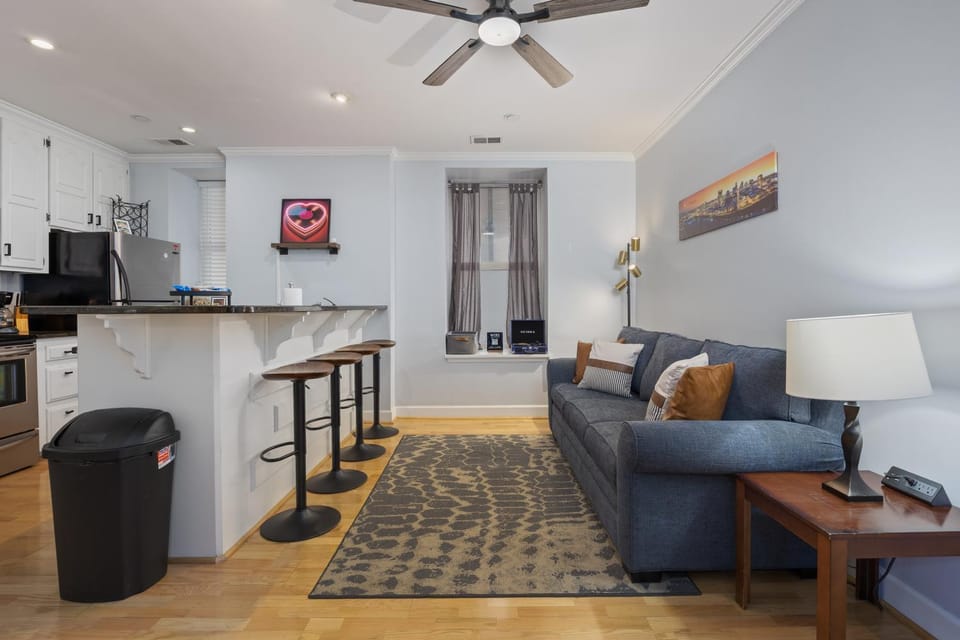 Kitchen or kitchenette, Living room, Photo of the whole room, Seating area, Dining area