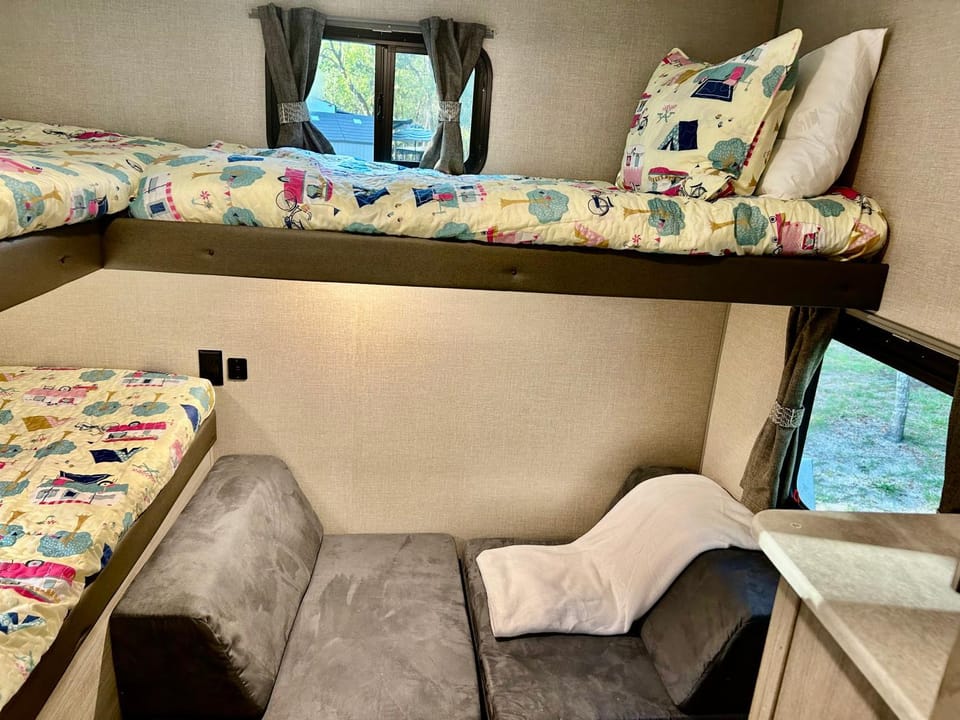 bunk bed