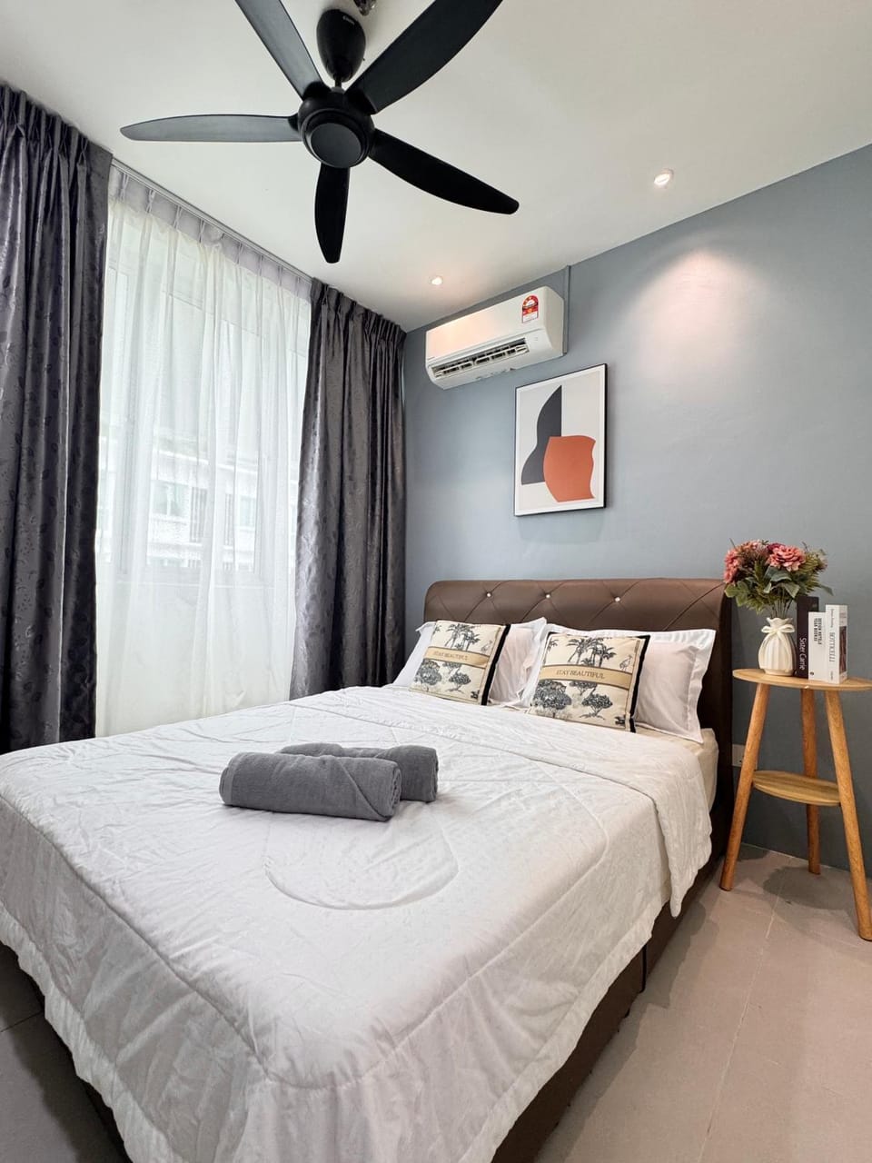 S16-03 Metrocity Square Condominium - 3R2B - 8 Pax Apartment in Kuching