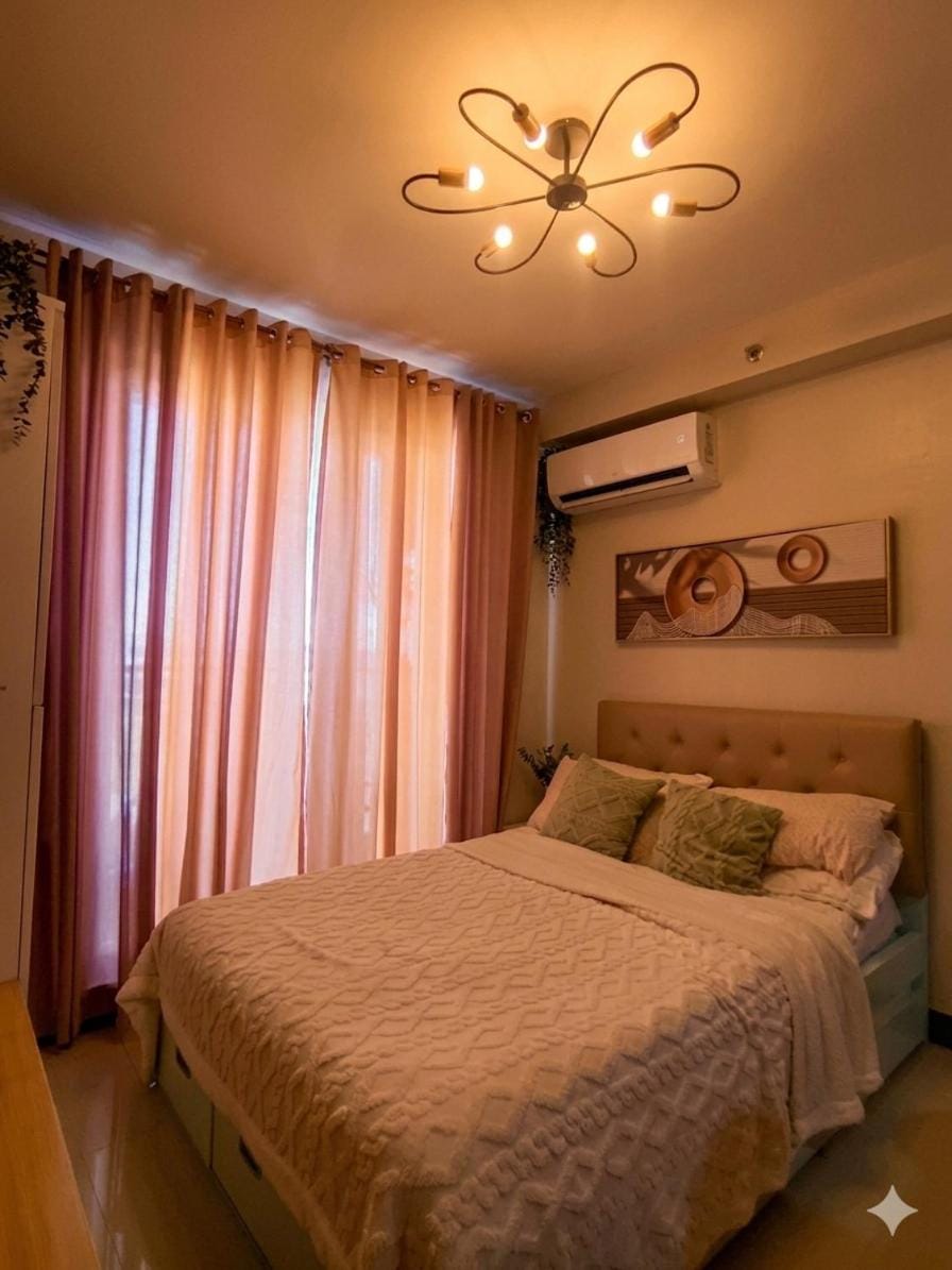 Studio w pool & balcony, city & mountain view Mactan airport Apartment in Lapu-Lapu City