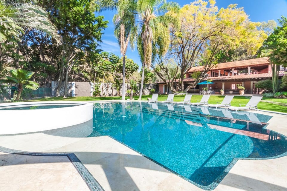 Garden, Swimming pool