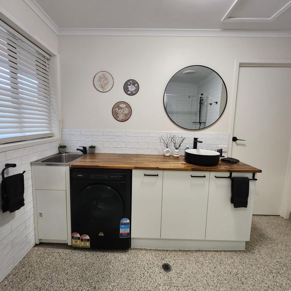 LBarza Private 1BR Serviced Apartment CBD Apartment in Shepparton