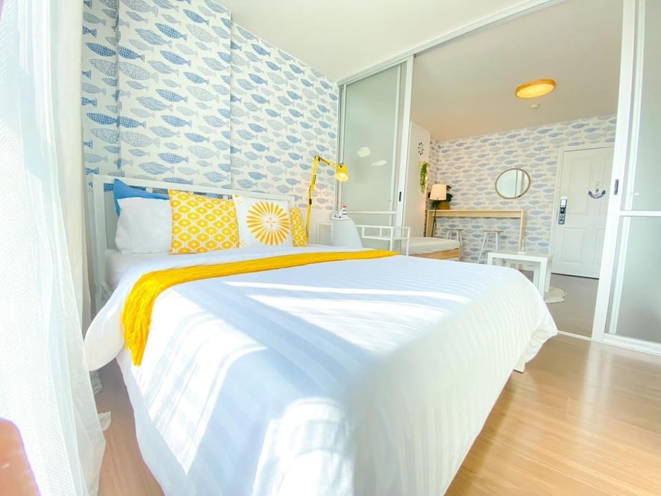 Bed, Bedroom