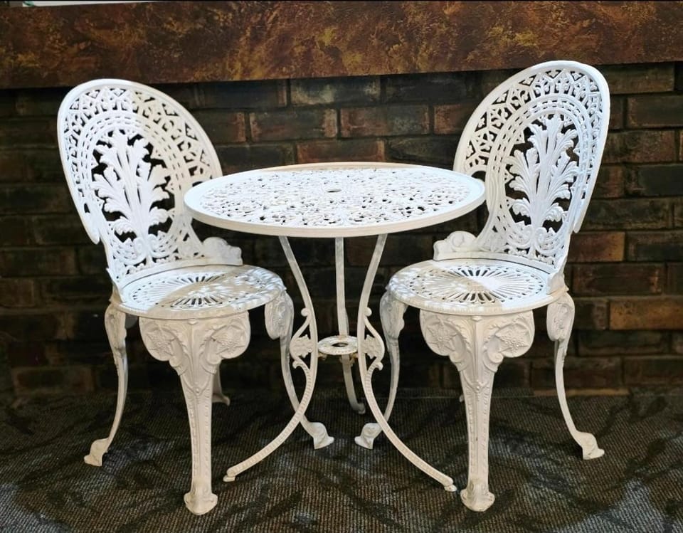 Dining area, furniture