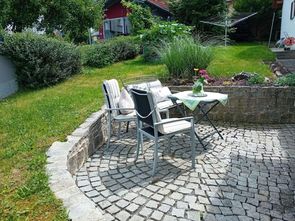 Garden, Seating area