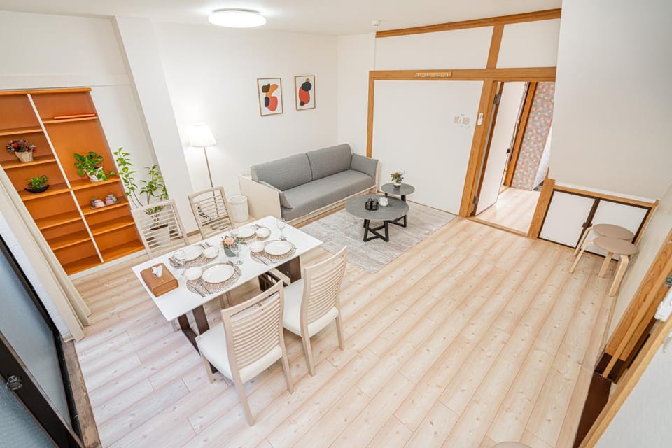 Living room, Photo of the whole room, Seating area, Dining area
