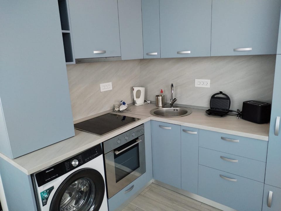 Coffee/tea facilities, Kitchen or kitchenette, toaster, washing machine