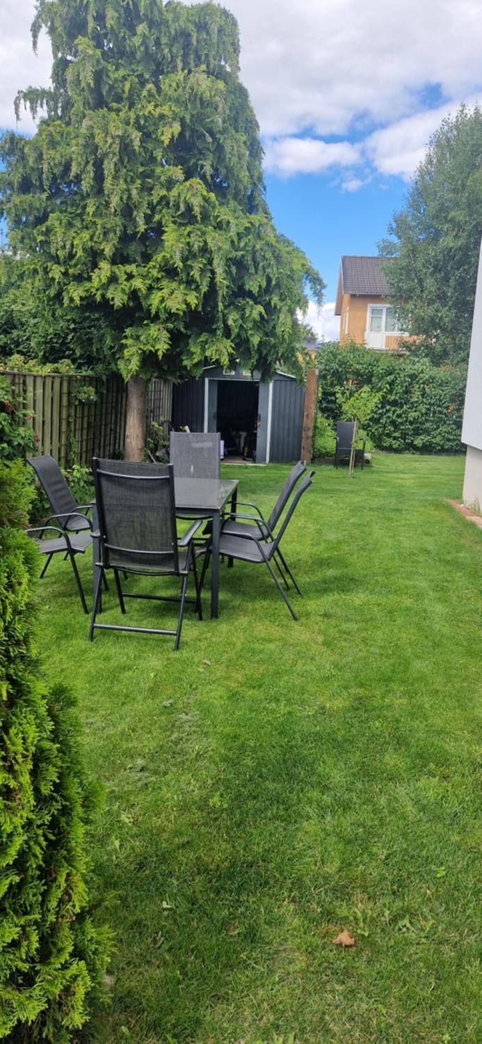 Charmig bottenvåning i Limhamn Apartment in Malmo