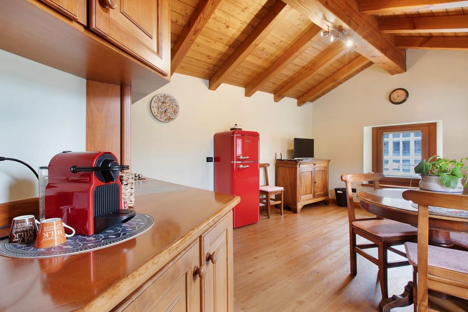 Property building, Kitchen or kitchenette, Living room