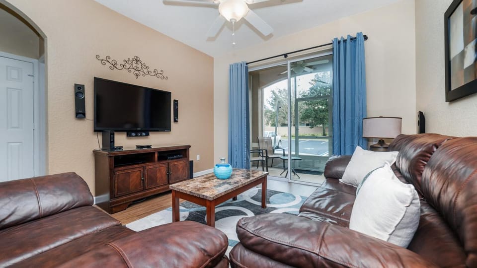 Contemporary 3 Bed 2 Bath Condo- Near Walt Disney World W/ great amenities House in Windsor Hills