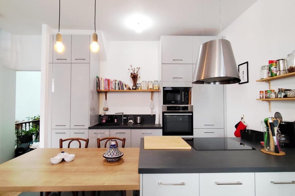 Bright and warm apartment in Bordeaux Apartment in Bordeaux