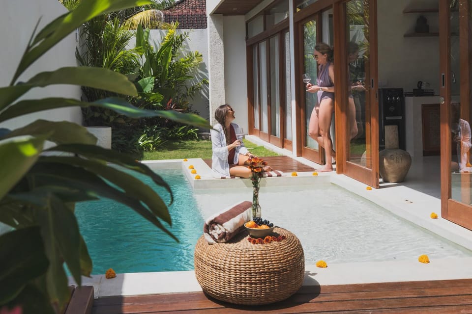 Patio, Garden, group of guests