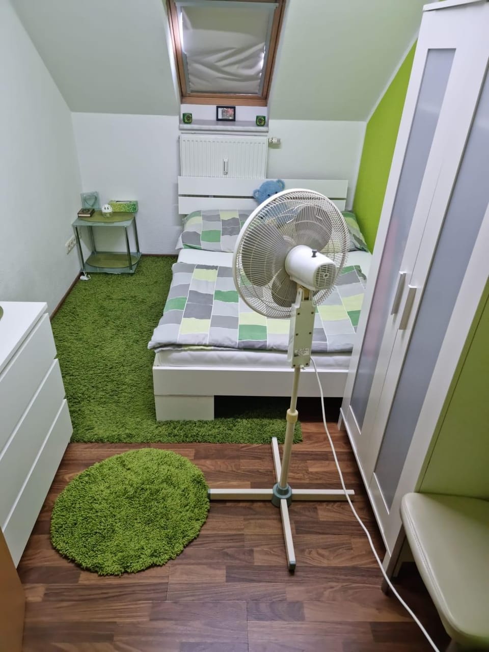 Living room, Bedroom