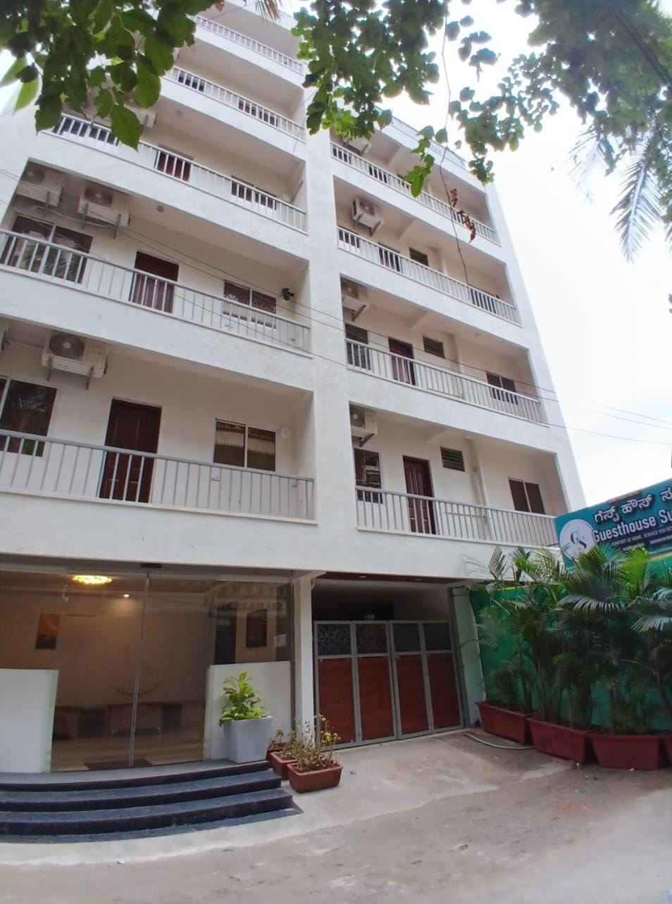 Property building, Facade/entrance, Day, View (from property/room)