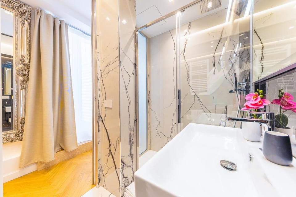 Charma Luxury Apartment - ROMA Apartment in Rome