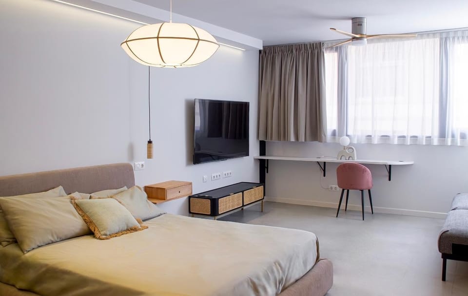 Bed, Bedroom