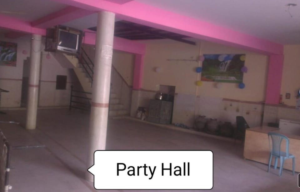 Communal lounge/ TV room, Evening entertainment, wedding