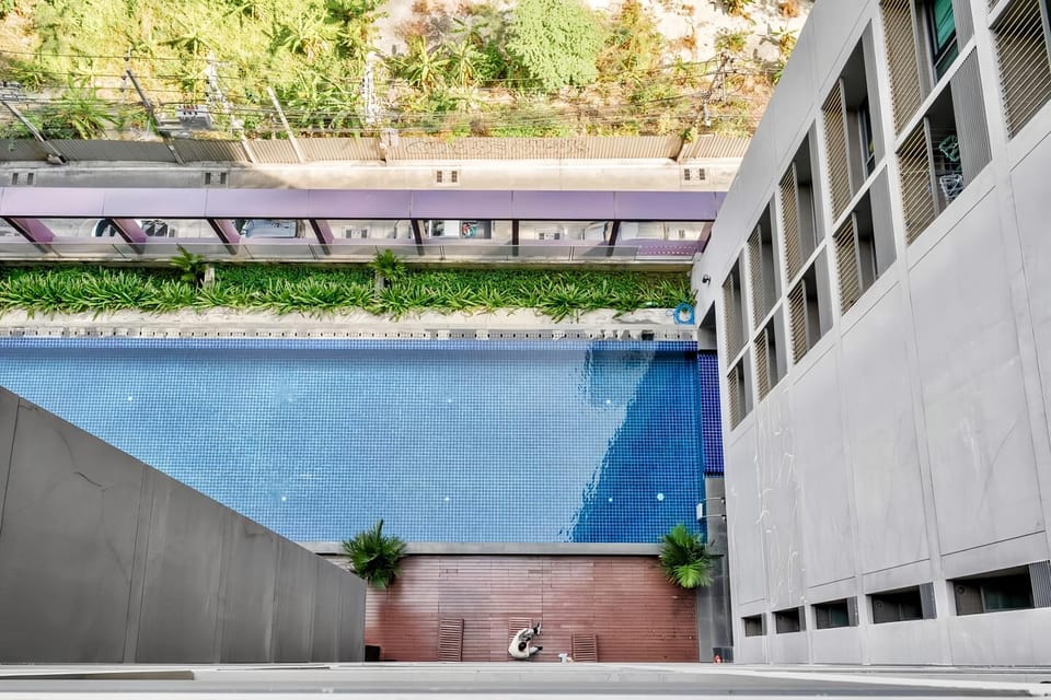Property building, Pool view, Swimming pool, Swimming pool