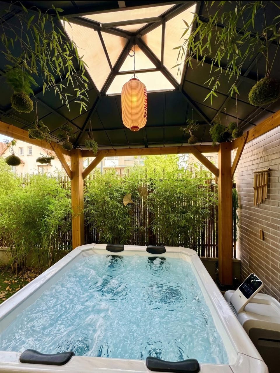 Patio, Day, Natural landscape, Garden, Hot Tub, Hot Tub, Pool view, Swimming pool