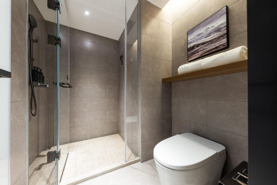 Shower, Bathroom