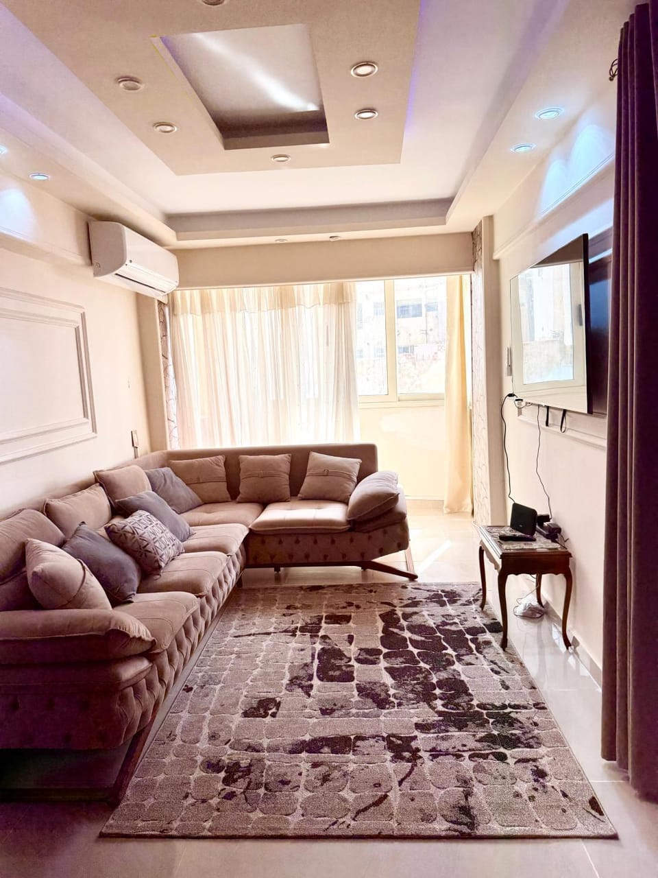 TV and multimedia, Living room, Seating area, air conditioner