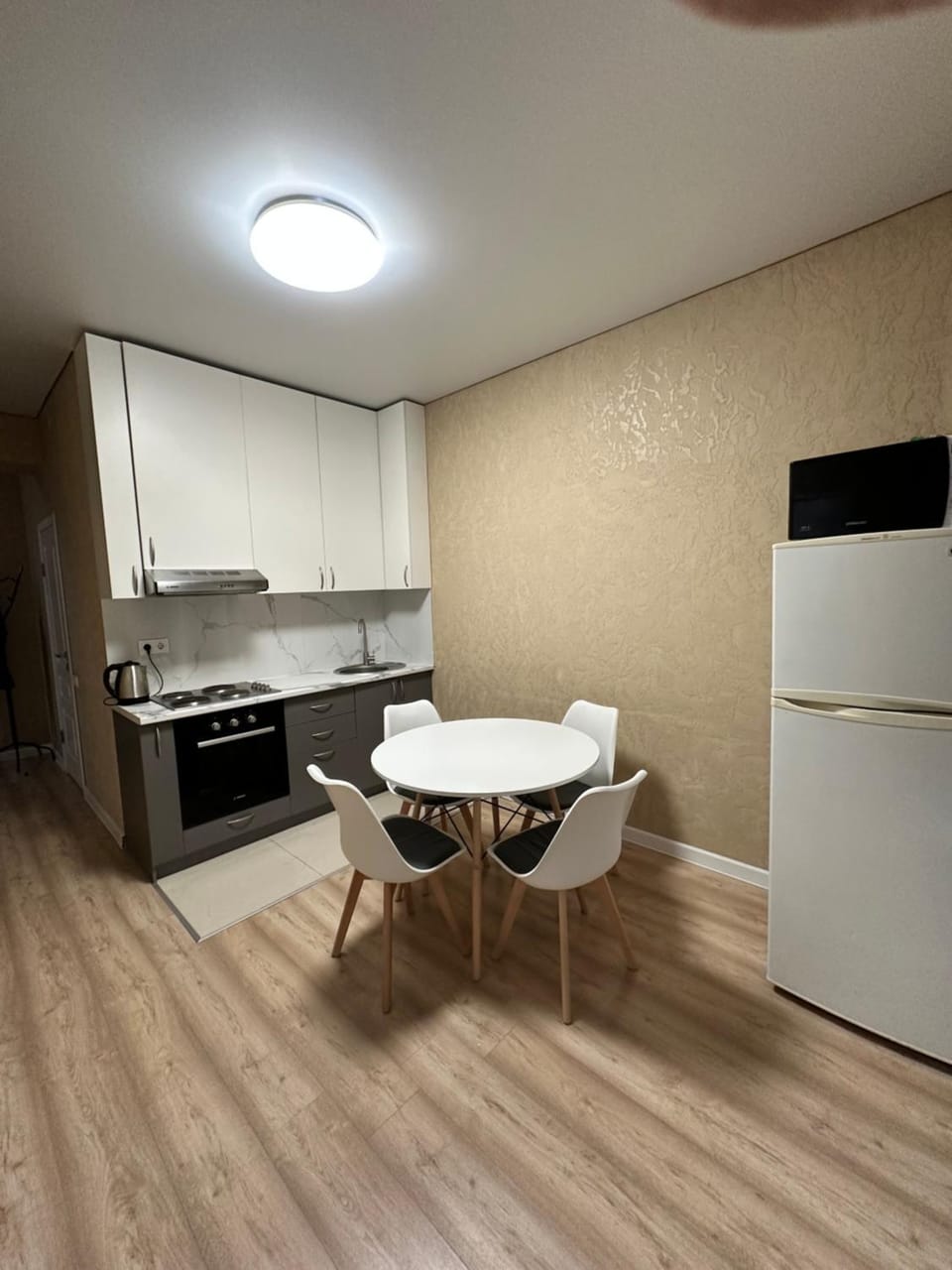 Квартира на Торайгырова Apartment in Almaty