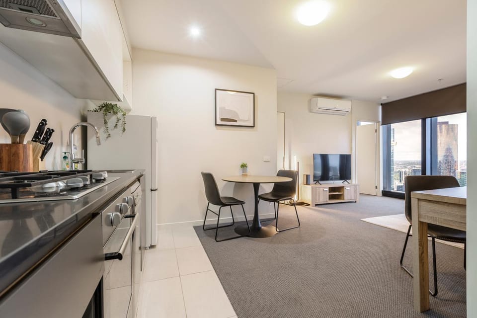Kitchen or kitchenette, Living room, Dining area, air conditioner