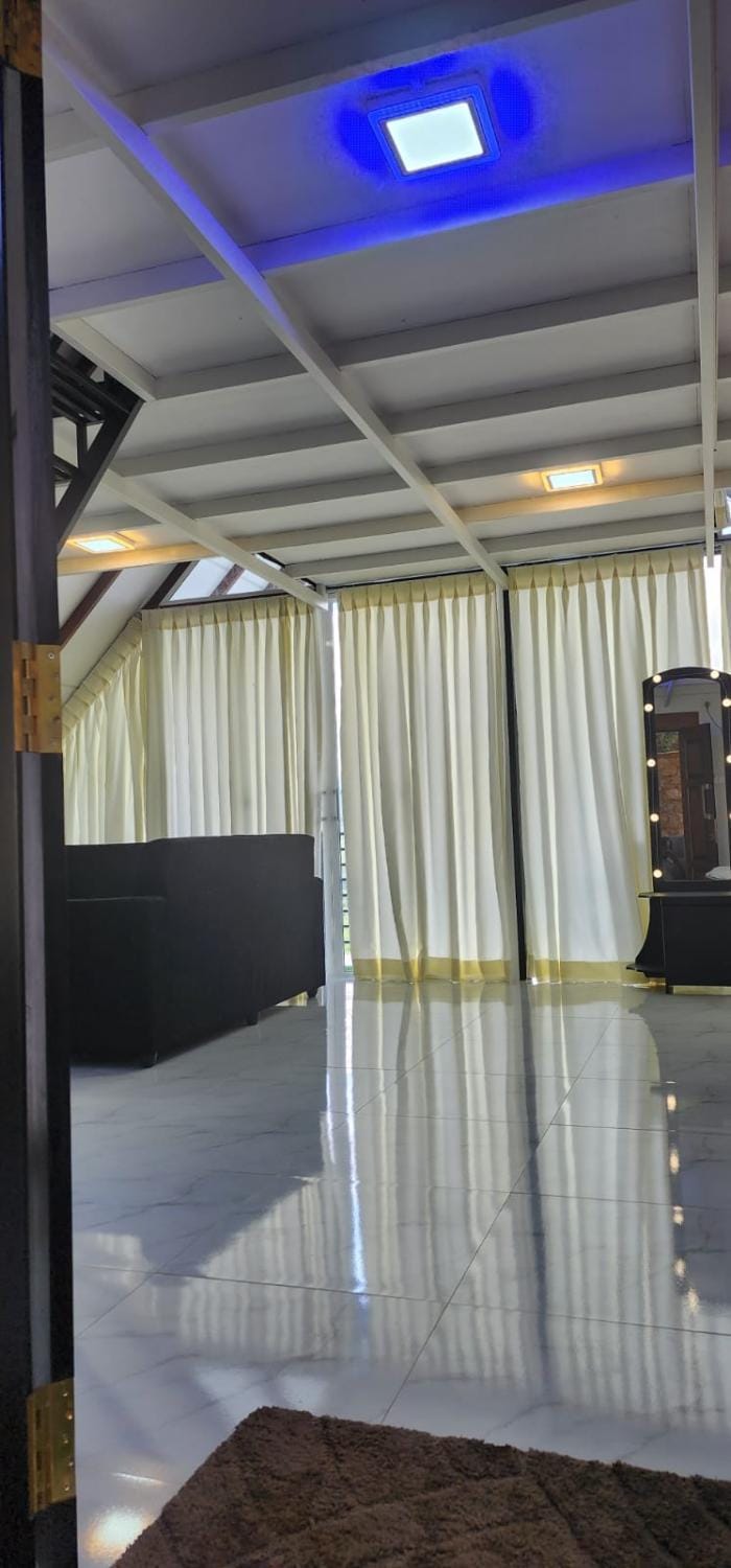Aroma Villa Hotel in Central Province