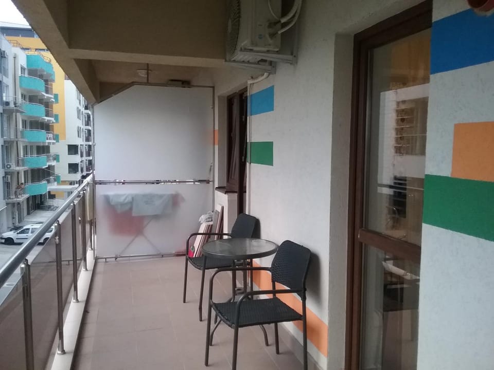 Flory`s Apartment Mamaia Apartment in Constanta