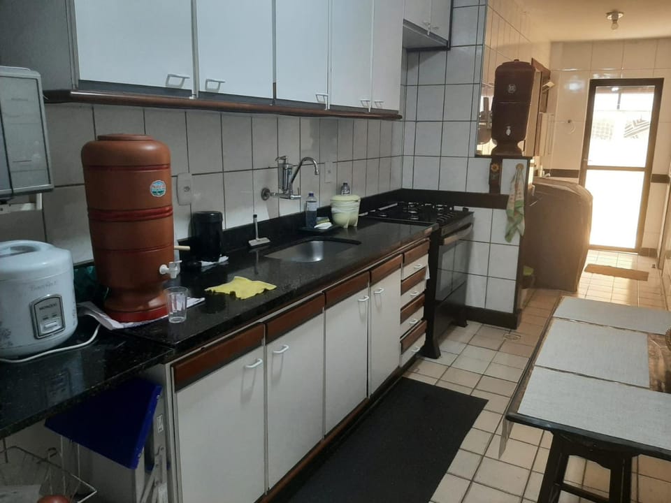 Coffee/tea facilities, Kitchen or kitchenette, Dining area, oven, pet friendly, stove, toaster