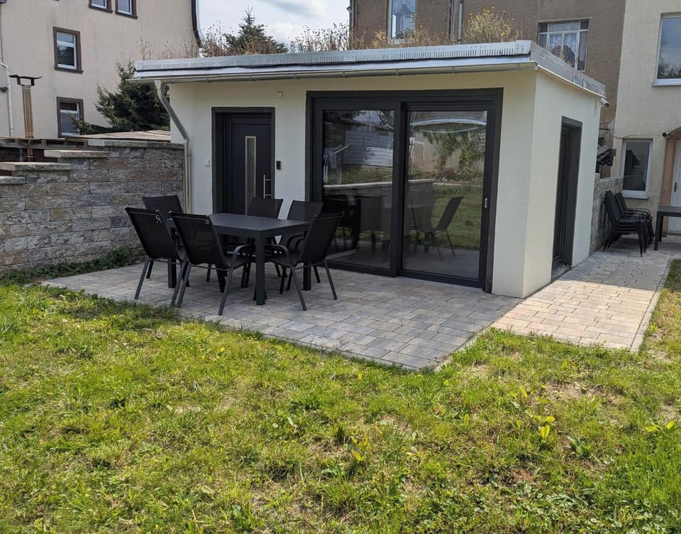 Property building, Patio