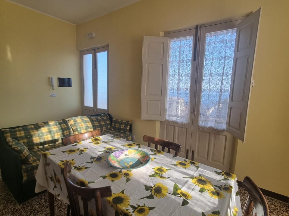 Central House House in Sicily