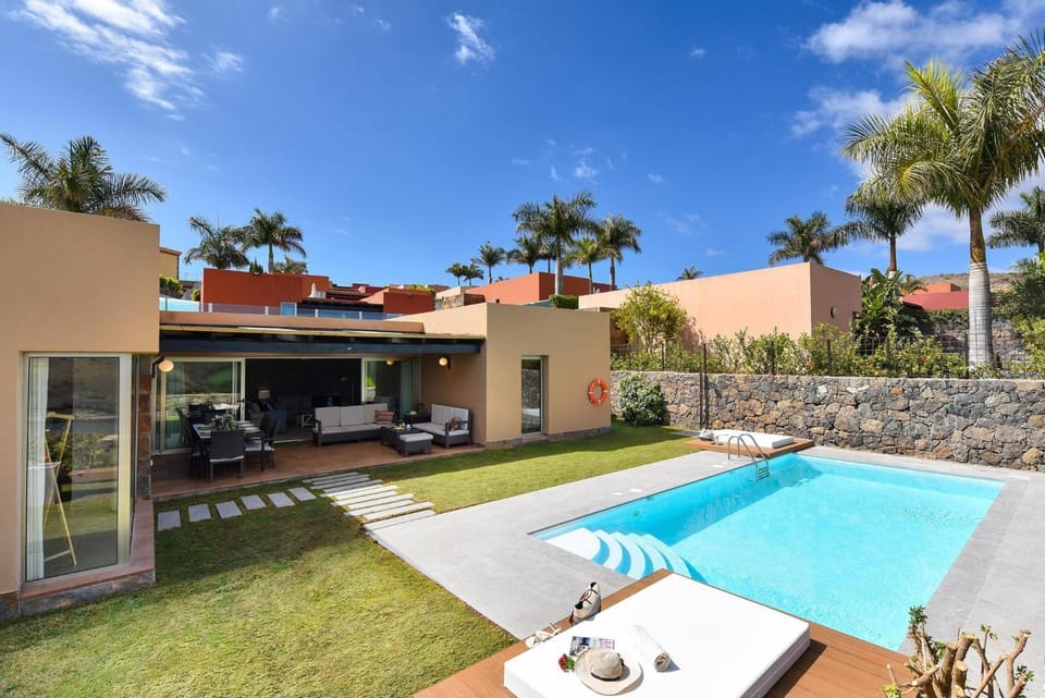Day, Garden, Pool view, Swimming pool, sunbed