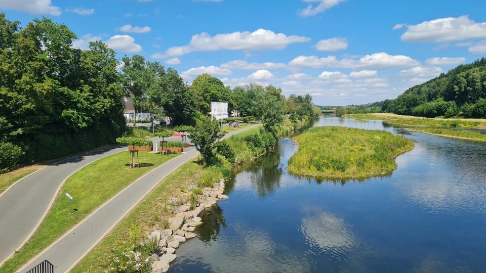 Nearby landmark, Natural landscape