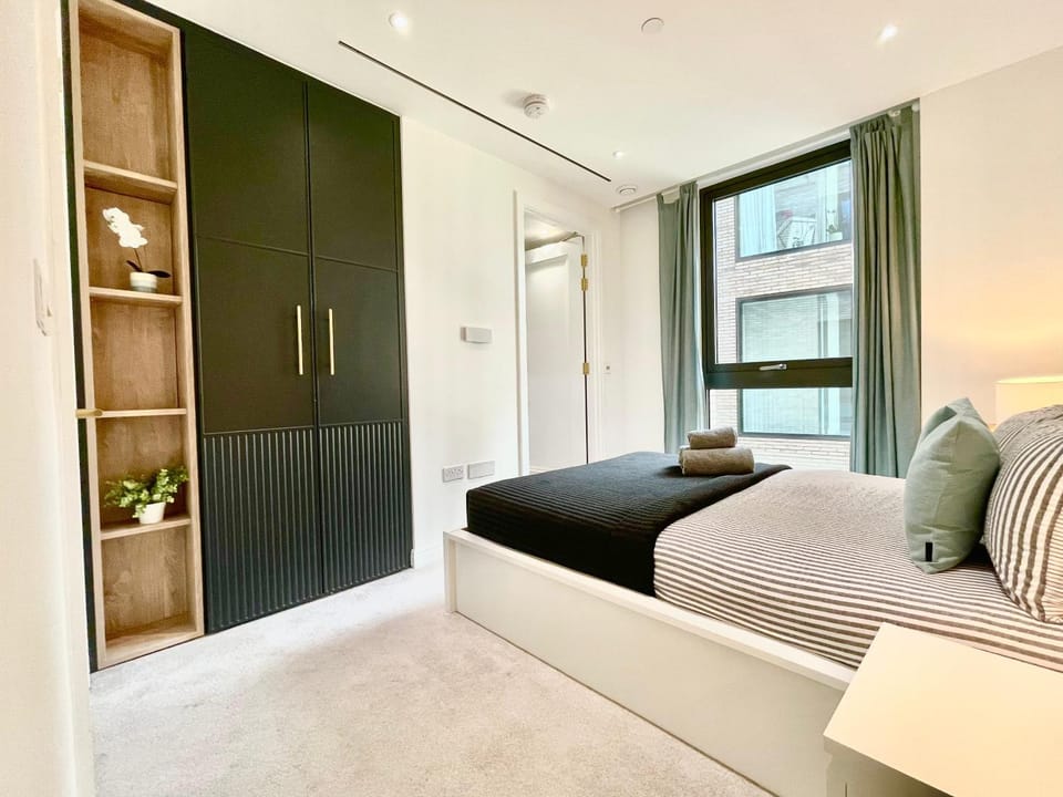 Bed, Bathroom, View (from property/room), Bedroom, towels, wardrobe