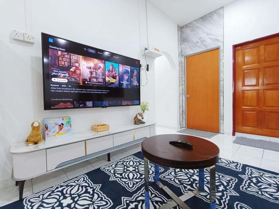 TV and multimedia, Seating area