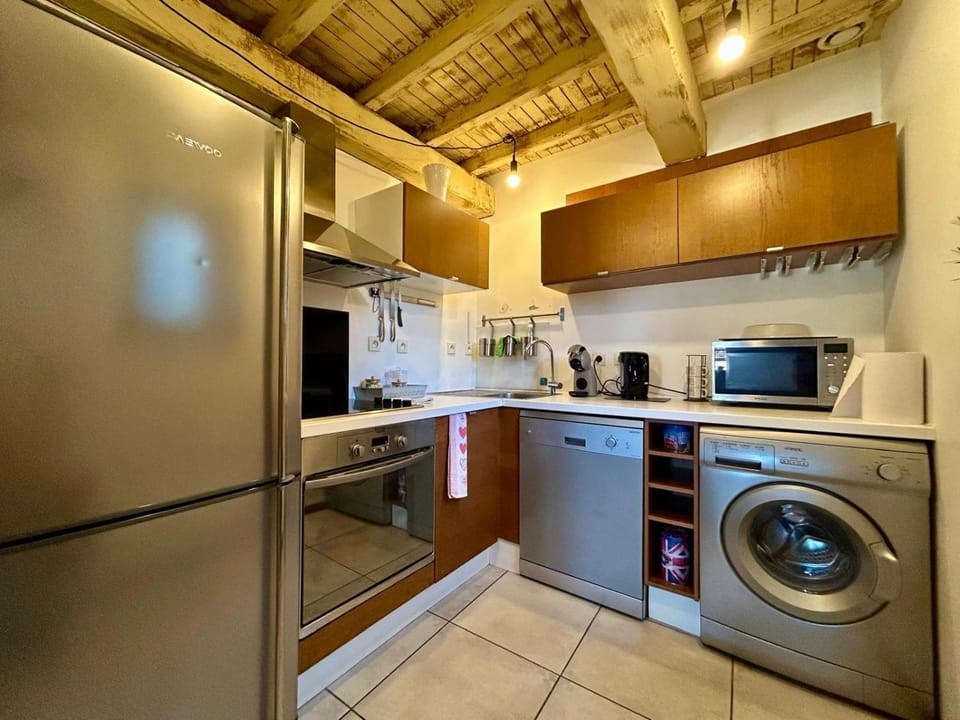 La table ronde Apartment in Auvergne-Rhône-Alpes