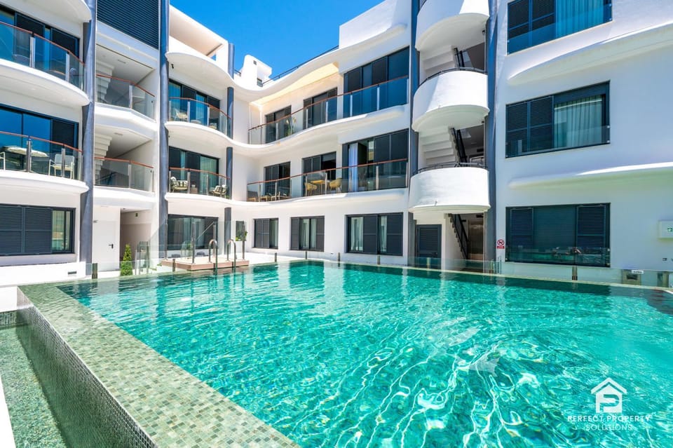 Property building, Pool view, Swimming pool