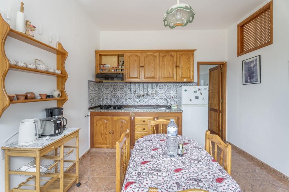 Property building, Kitchen or kitchenette, Living room