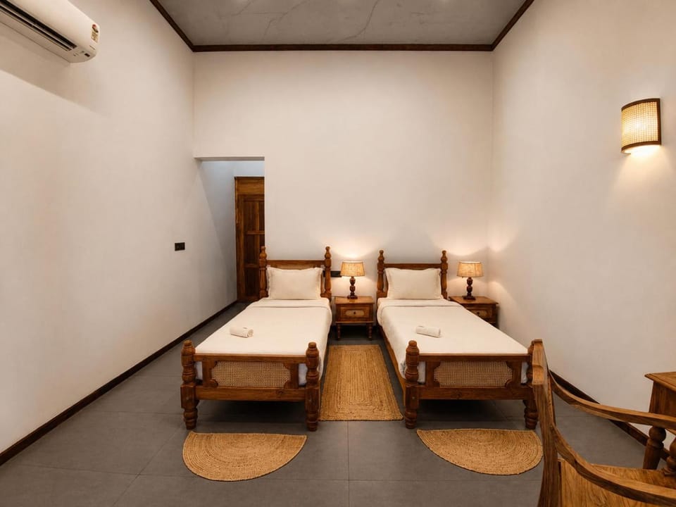 Bed, Bedroom, air conditioner