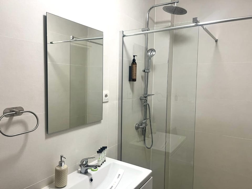 Shower, Toilet, Bathroom