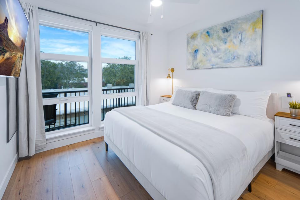 Bed, View (from property/room), Bedroom