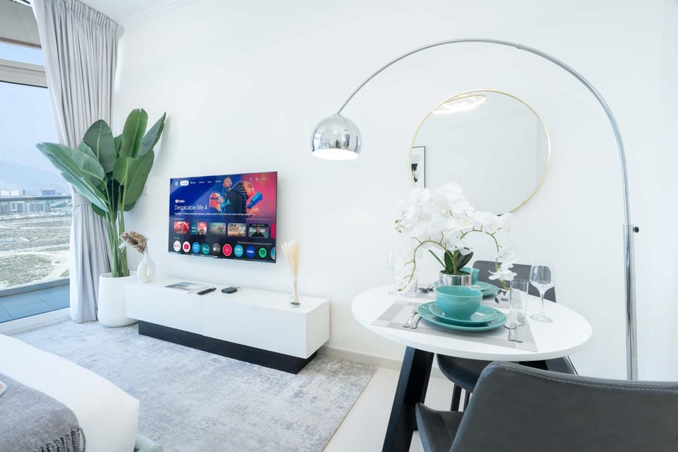 TV and multimedia, Dining area