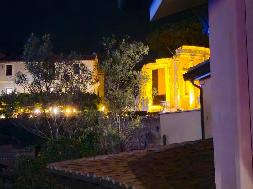 Bird's eye view, View (from property/room), City view, City view, Garden view, Inner courtyard view
