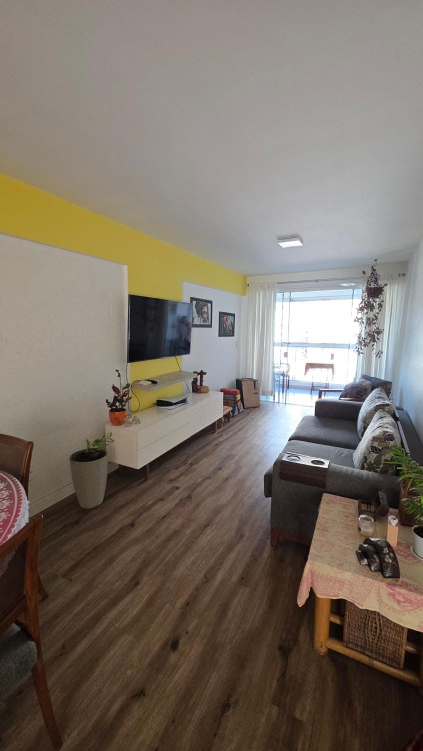 Communal lounge/ TV room, TV and multimedia, Living room, Seating area, Evening entertainment
