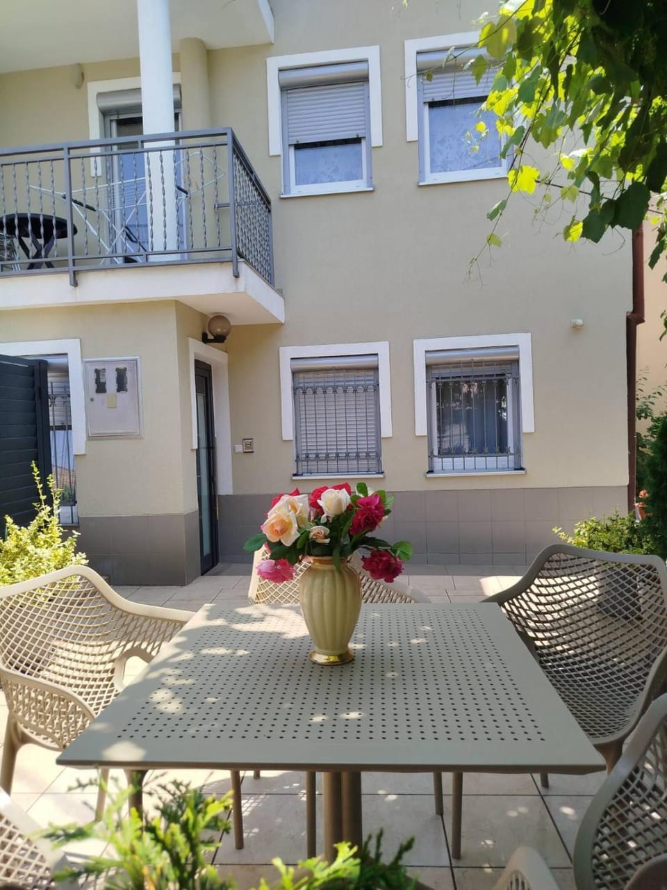 Property building, Balcony/Terrace
