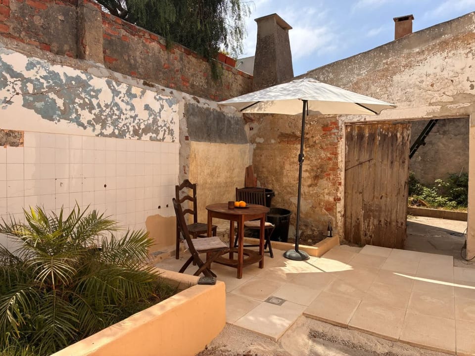Patio, Seating area