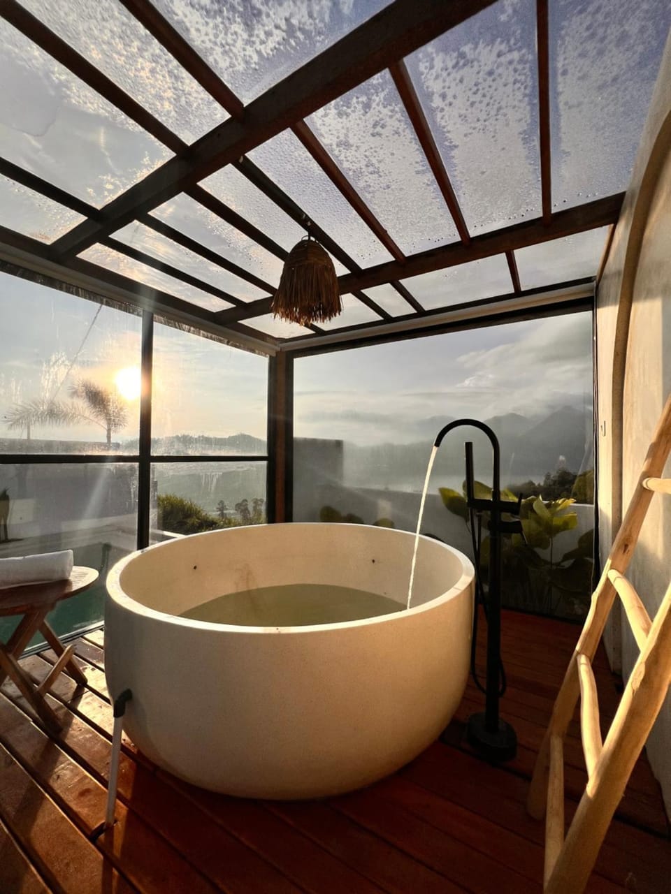 Hot Tub, Bath