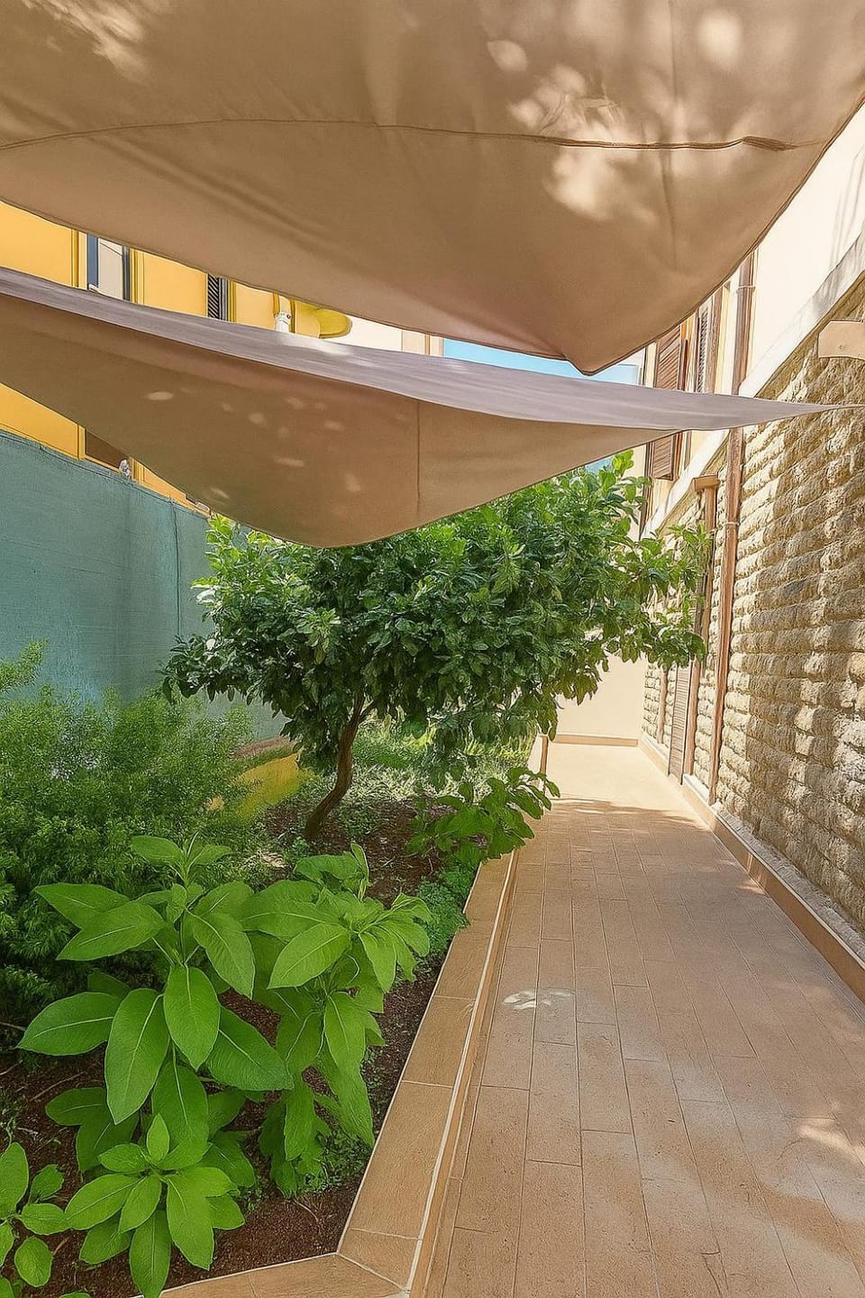Day, Garden, Balcony/Terrace, Garden view