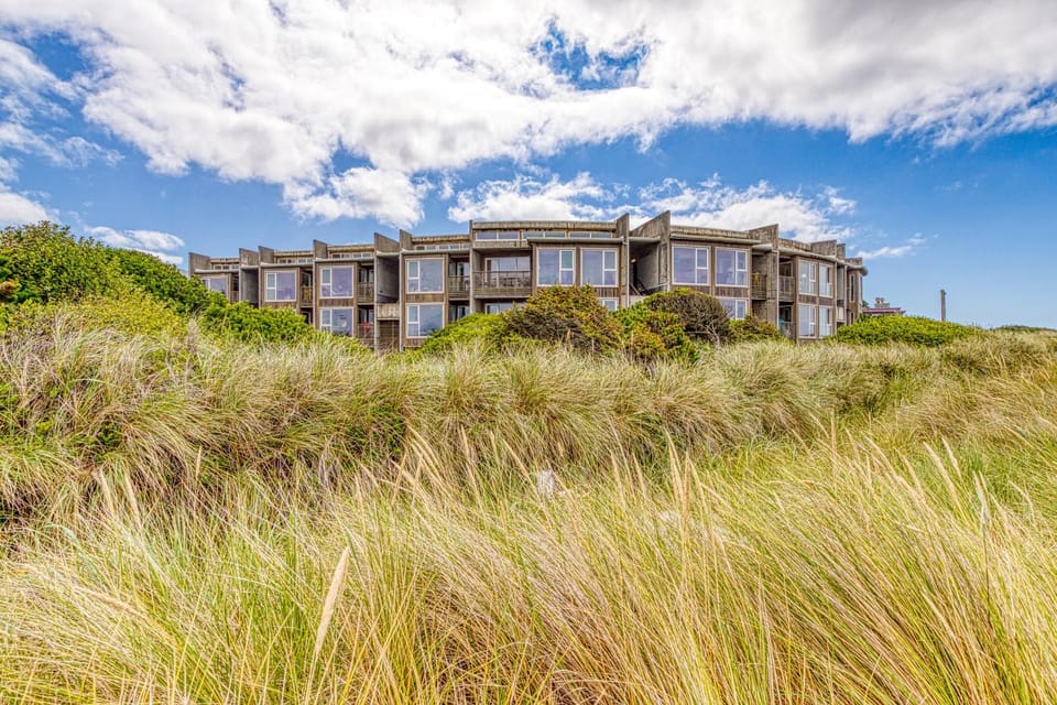 The Oyster Bay Condo 107 Apartment in Rockaway Beach